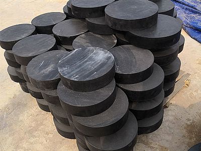 昆山市板式橡胶支座由若干层橡胶片与薄钢板经加压硫化
